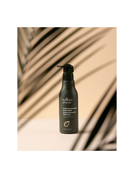 BOTANICAPHARMA Olio di mandorle puro per viso corpo e capelli pompetta da 500ml