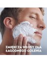 NIVEA Men Sensitive schiuma da barba lenitiva 200ml