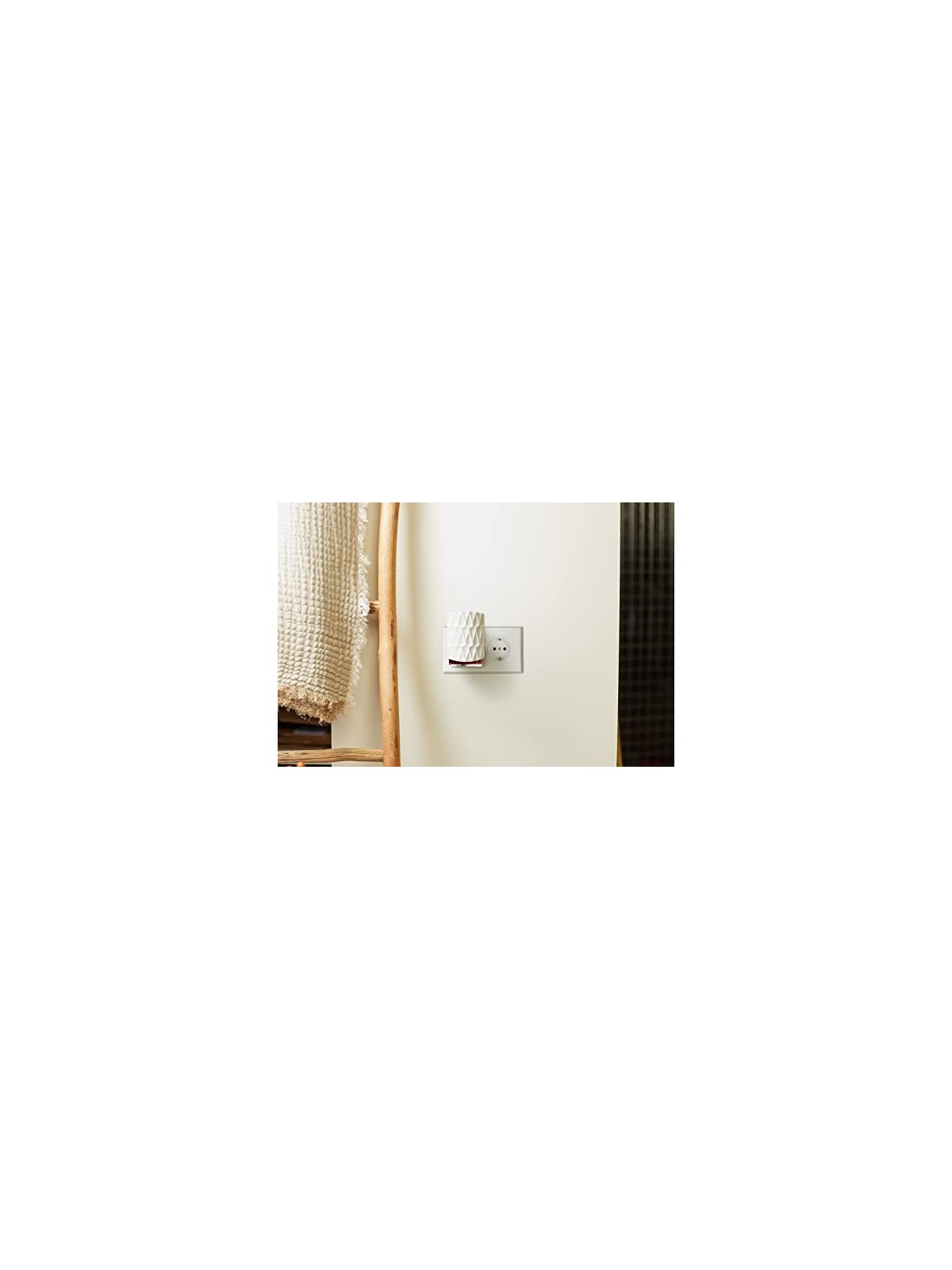 Kit Iniziale Yankee Candle ScentPlug Ciliegia Nera Ununit base per una presa elettrica profumata unisex