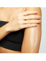 Clarins Self Tan Self Tanning Milky Lotion donna 125ml Face & Body, 24-hour Hydration Clarins www.essenzetotalstyle.com 