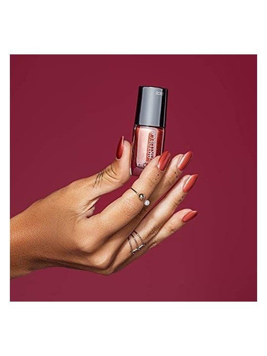 Artdeco ART COUTURE Nail Polish Pearl Blazing Flames Women