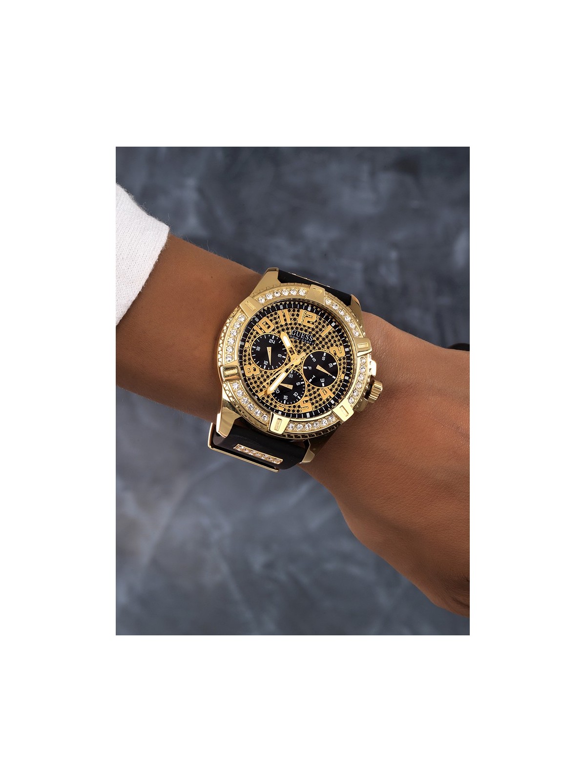 Orologio Iconico GUESS - Modello Unico e Raffinato