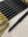 Revolution PRO Microfill Eyebrow Pencil 0,1 g