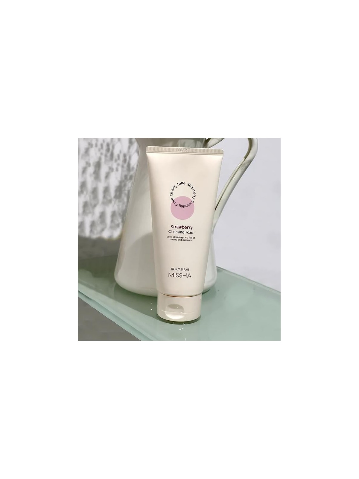 Schiuma detergente viso profonda alla fragola