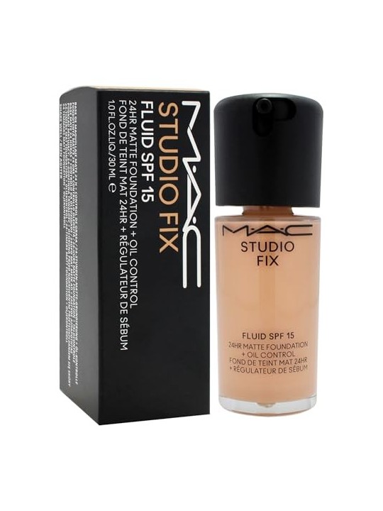 MAC Cosmetics Fondotinta opaco SPF 15 Studio Fix Fluid 30ml - Tonalità: NW22 donna MAC Cosmetics www.essenzetotalstyle.com 