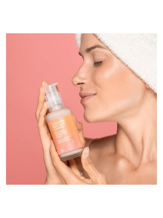 Freshly Cosmetics Exfoliating Rose Facial Cleanser 100ml