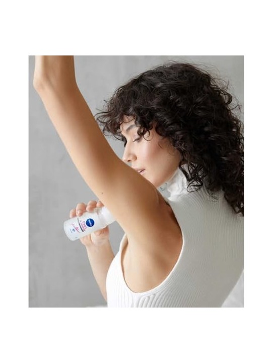 NIVEA Pearl & Beauty Antiperspirant Roll-On 48H 50ml