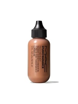 MAC Studio Radiance Face and Body Radiant Sheer Foundation 50 ml W4