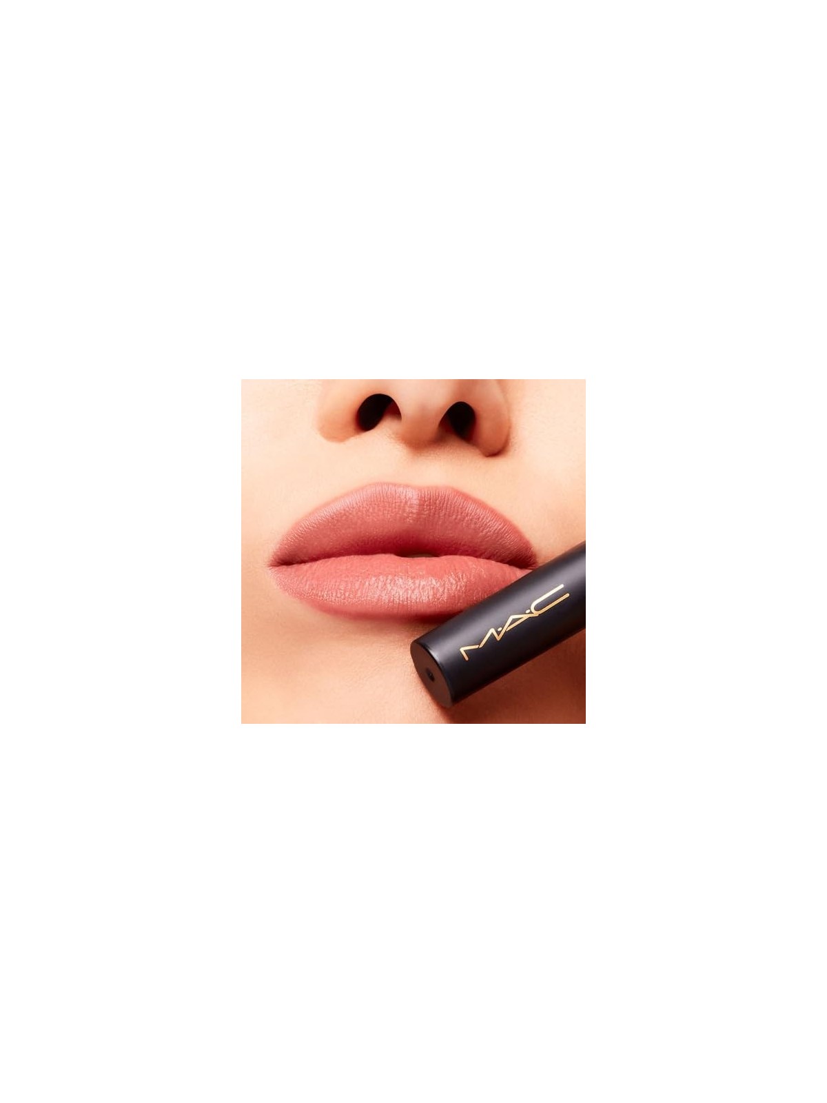 MAC Powder Kiss Velvet Blur Slim Stick Lipstick Rossetto idratante 2 g donna 892 Over The Taupe