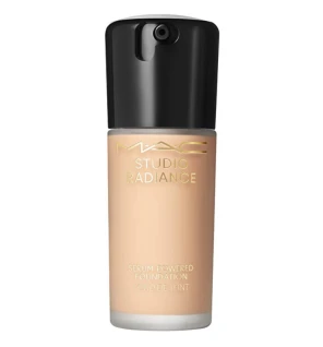 MAC Studio Radiance Foundation 30ml NW45