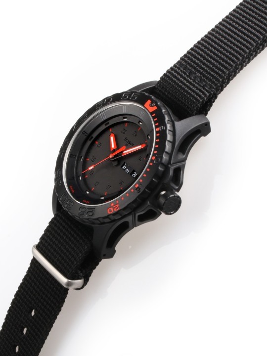 orologio uomo Traser H3 104147 P66 Red Combat 45mm 20 ATM