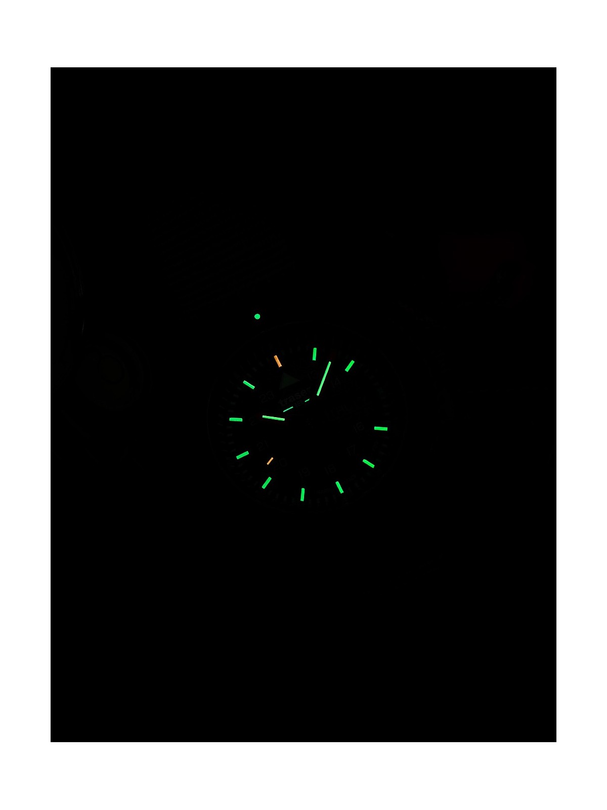 orologio uomo Traser H3 109858 P69 Black-Stealth Green 46mm 20ATM
