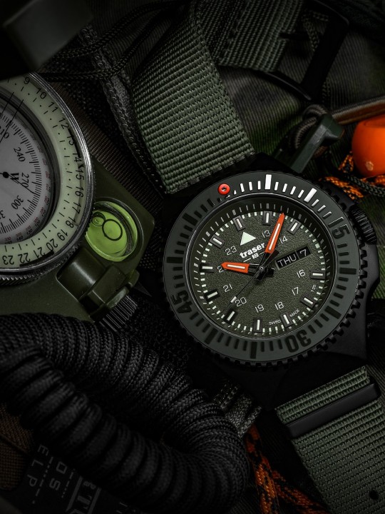 orologio uomo Traser H3 109858 P69 Black-Stealth Green 46mm 20ATM