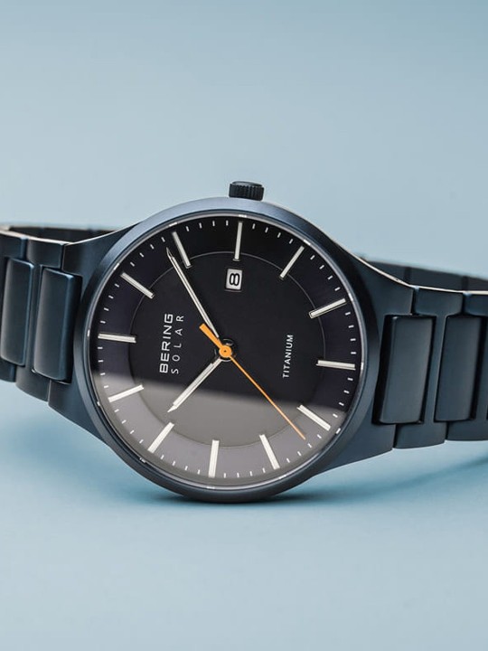 orologio uomo Bering 15239-797 Titanium Solar 39mm 10ATM