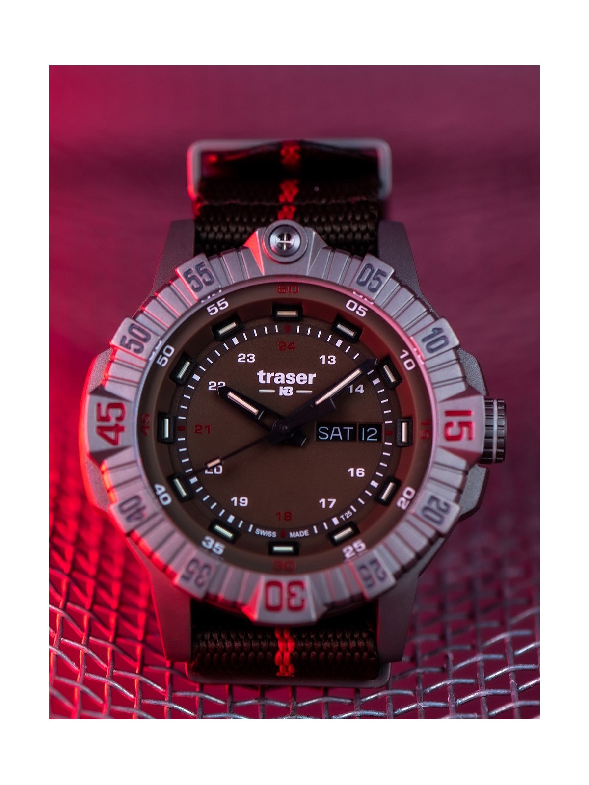 orologio uomo Traser H3 110669 Tactical Brown Titan Mens Watch 46mm 20ATM