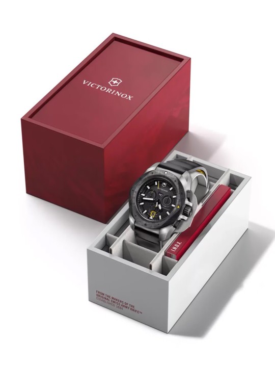 orologio uomo Victorinox 242011 Mens Watch I.N.O.X Titanium Chronograph 43mm 20ATM