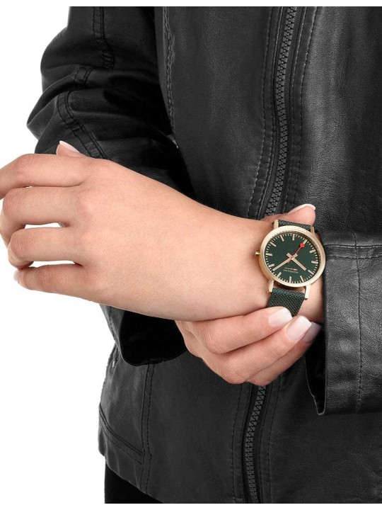 orologio donna Mondaine A660.30314.60SBS Ladies Watch Classic Green And Gold 36mm 3ATM