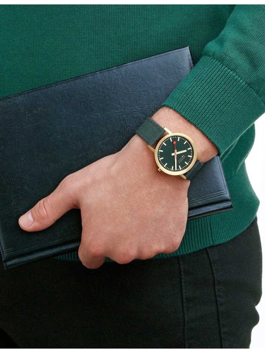 orologio donna Mondaine A660.30314.60SBS Ladies Watch Classic Green And Gold 36mm 3ATM