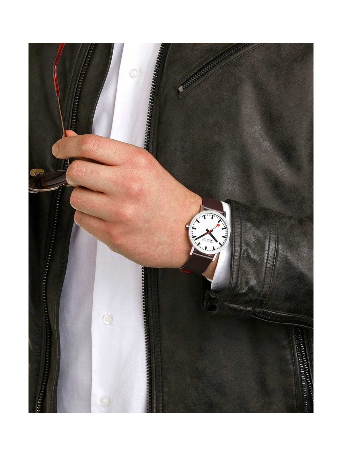 orologio uomo Mondaine A660.30360.11SBGV Mens Watch Classic SBB vegan 40mm 3ATM