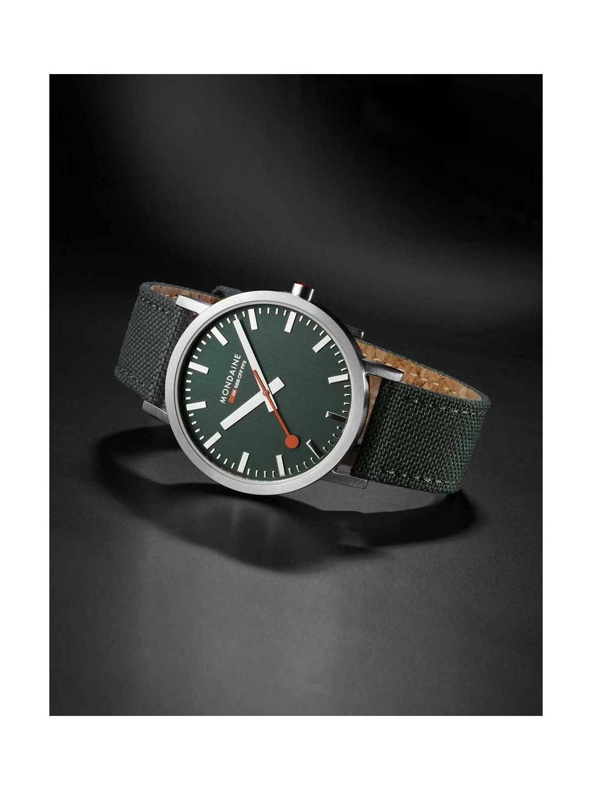 orologio uomo Mondaine A660.30360.60SBF Mens Watch Classic SBB recyc. Textile 40mm 3ATM