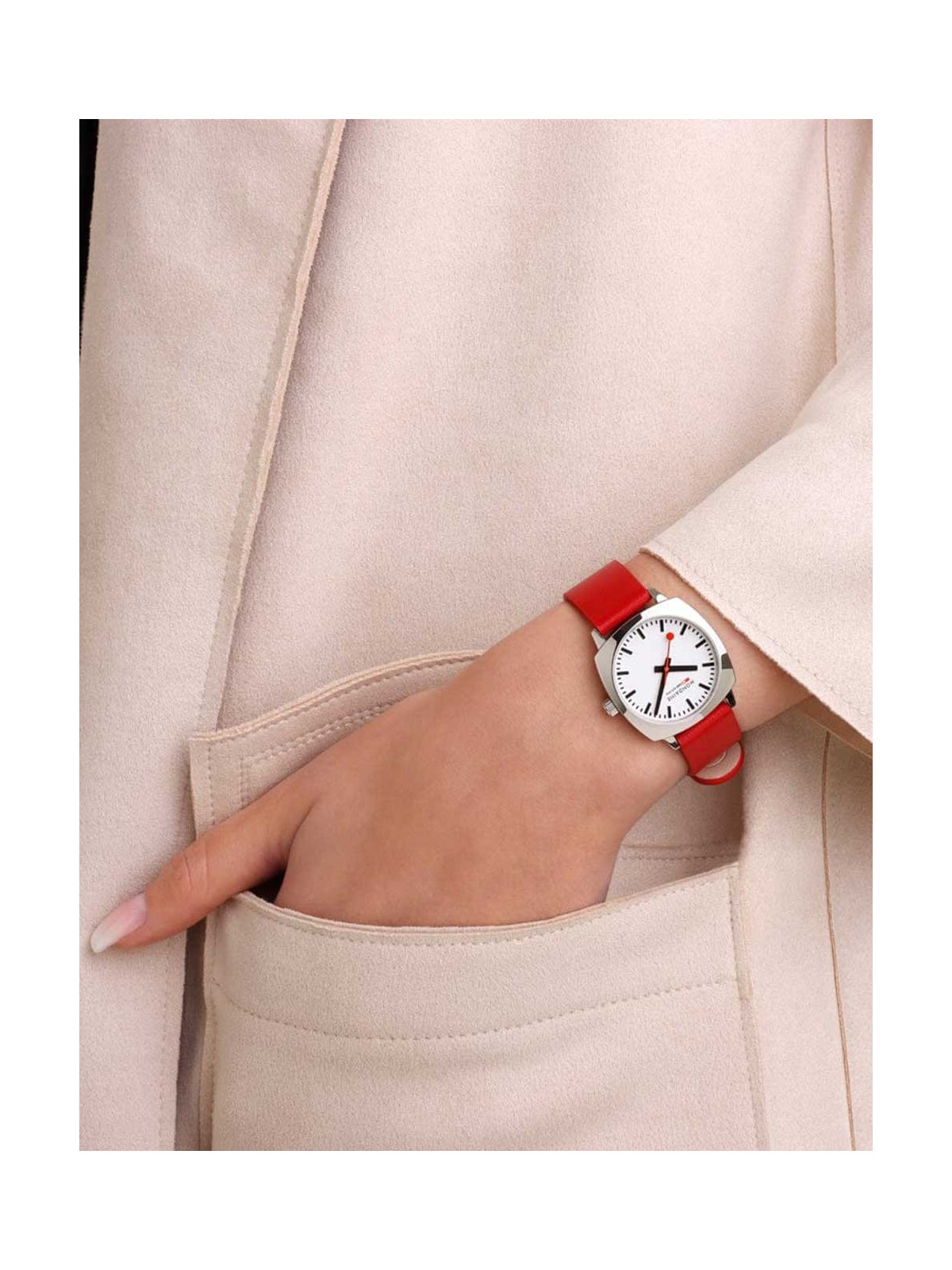 orologio donna Mondaine MSL.31110.LCV Ladies Watch Petite Cushion 31mm 5ATM