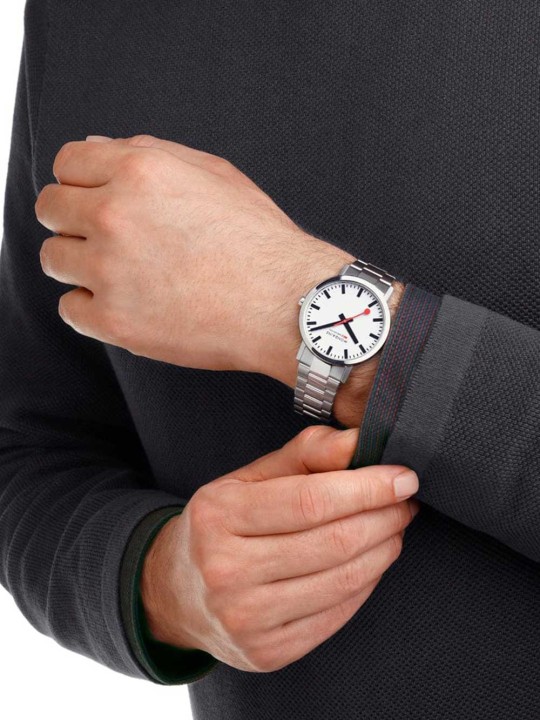 orologio uomo Mondaine A660.30360.11SBJ Mens Watch SBB Classic 40mm 5ATM