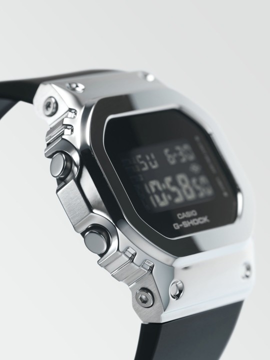 orologio donna Casio GM-S5600U-1ER Ladies Watch G-Shock GM-S-Serie 38mm 20ATM