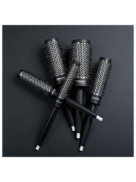 Termix® Professional Hairbrush Kit 5 Termix www.essenzetotalstyle.com 