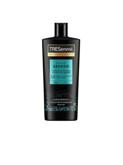 Tresemme Shampoo liscio e setoso 685ml unisex