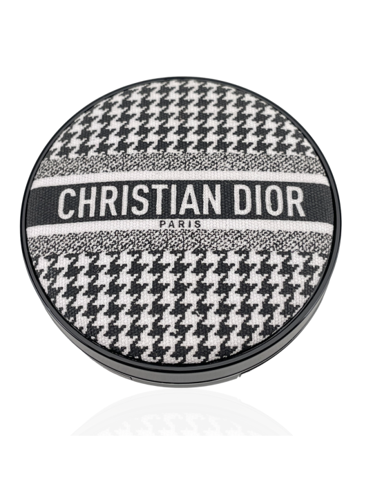 Fondotinta compatto a lunga tenuta Christian Dior Forever Skin Cushion 2N SPF 50 14 g