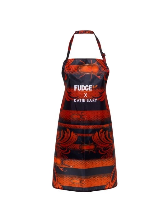 Grembiule da tintura per capelli Fudge Professional Katie Eary rosso/nero