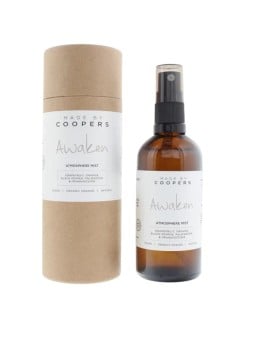 Spray per ambienti Awaken al pompelmo di Made By Coopers 100ml