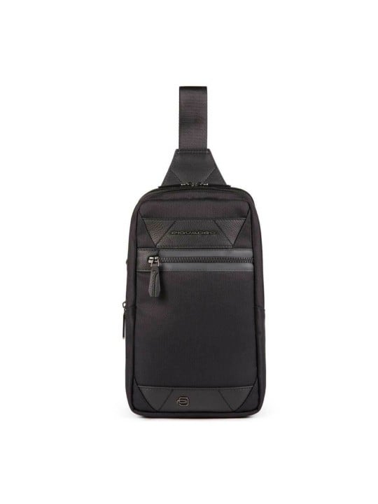 Borsa a tracolla monospalla Piquadro Trakai in pelle e tessuto nera 42021990 31 x 18 x 7 cm uomo