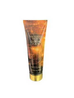 Lozione corpo idratante giorno e notte Glowing Places di Victoria's Secret 236ml