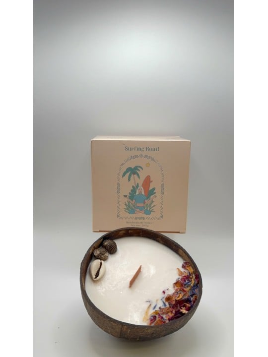 Candela Artigianale al Cocco Surfing Road 200g – Fragranza Monoï Esotico Surfing road www.essenzetotalstyle.com 