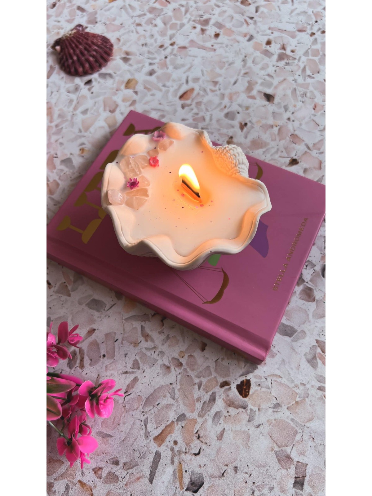 Candela Artigianale Sea Treasure Surfing Road – Fragranza Cocco e Ananas Surfing road www.essenzetotalstyle.com 
