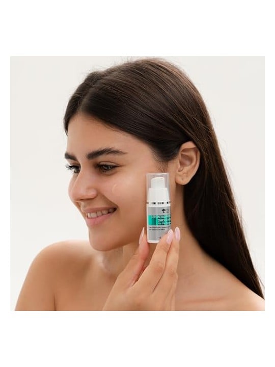 Green pharm cosmetics Siero Bioprotettore Levigante Per Il Contorno Degli Occhi siero levigante sotto gli occhi 15ml