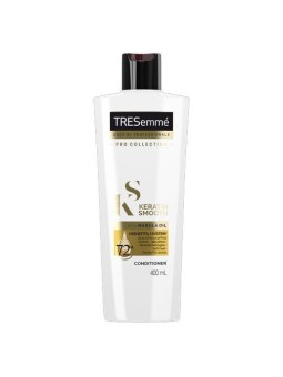 TRESemm Balsamo Lisciante con Cheratina Keratin Smooth per