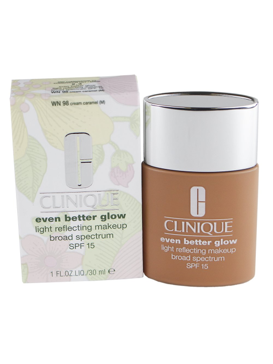 Clinique Even Better Glow Fondotinta Liquido Riflettente Luce