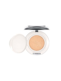 MAC Lightful C Fondotinta Compatto Leggero SPF 50 12 g donna