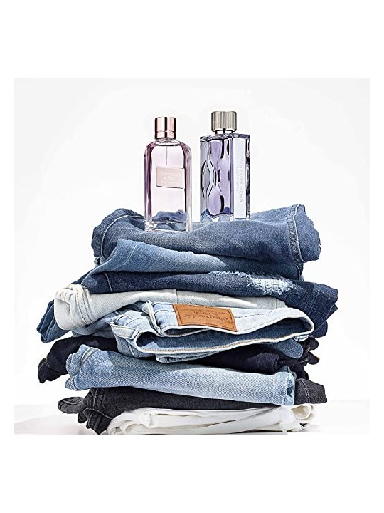 Abercrombie & Fitch First Instinct Man eau de toilette Spray uomo 50ml Abercrombie & Fitch www.essenzetotalstyle.com 