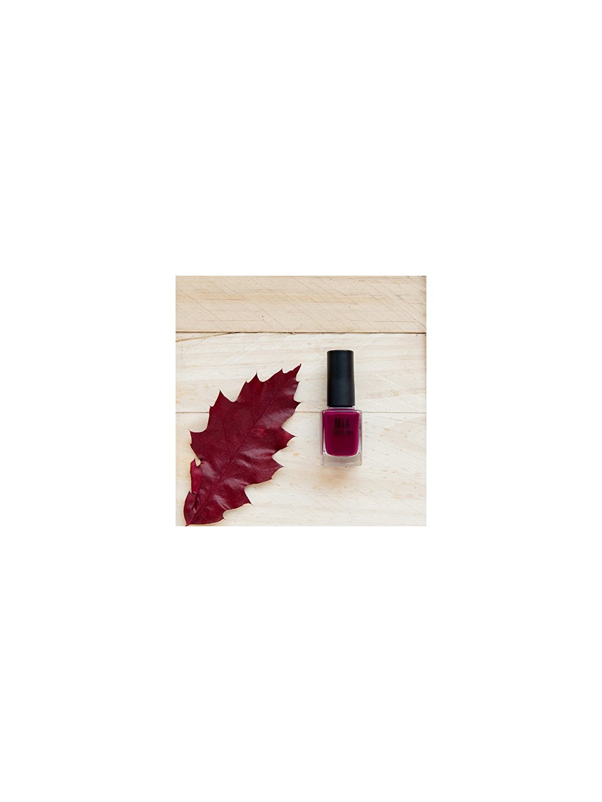 Mia Cosmetics Paris SMALTO bordeaux donna