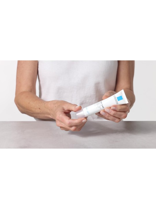 La RochePosay Cicaplast Gel B5 Gel riparatore accelera il
