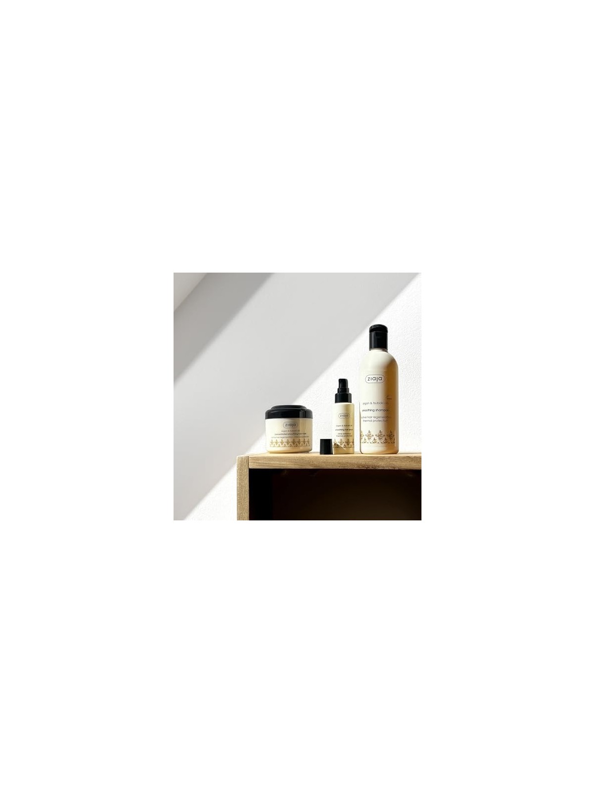 Shampoo Lucidante per Capelli Secchi e Danneggiati Olio di Argan Shampoo Levigante 300 ml donna 300ml
