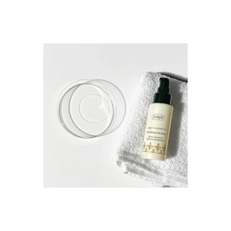 Siero lisciante per capelli secchi e danneggiati Ziaja Oli di Argan e Tsubaki 50ml