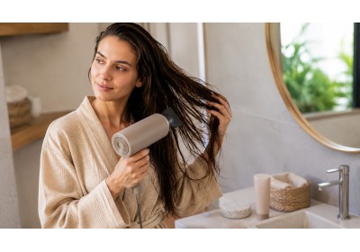 Radice dei capelli: guida e shampoo efficaci