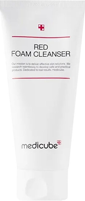 Medicube Schiuma detergente contro le imperfezioni per pelli grasse e problematiche Red Foam Cleanser 120ml donna