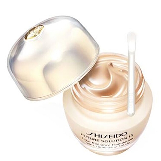 Shiseido FUTURE SOLUTION LX total radiance foundation 2neutral donna