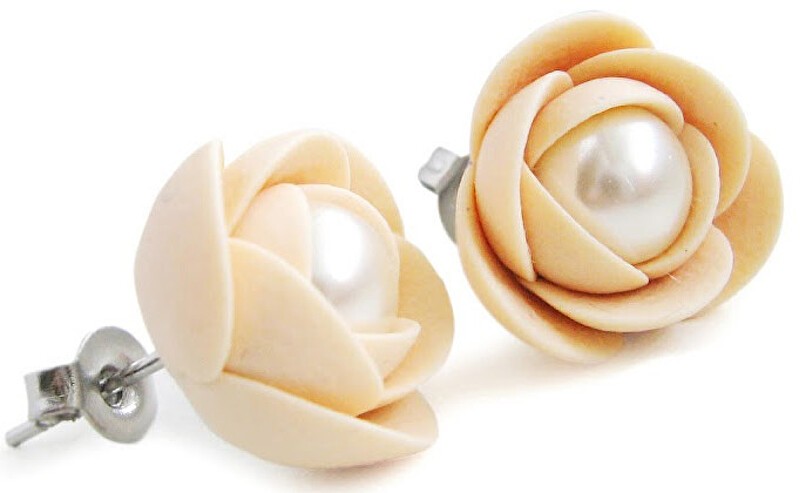 Troli Orecchini a fiore beige chiaro con borse Preciosa di perle donna